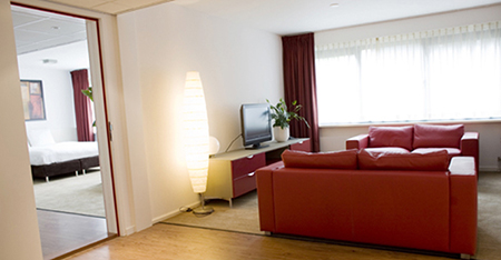 Bedroom Lucebert Aparthotel Amsterdam-Amstelveen apartment type